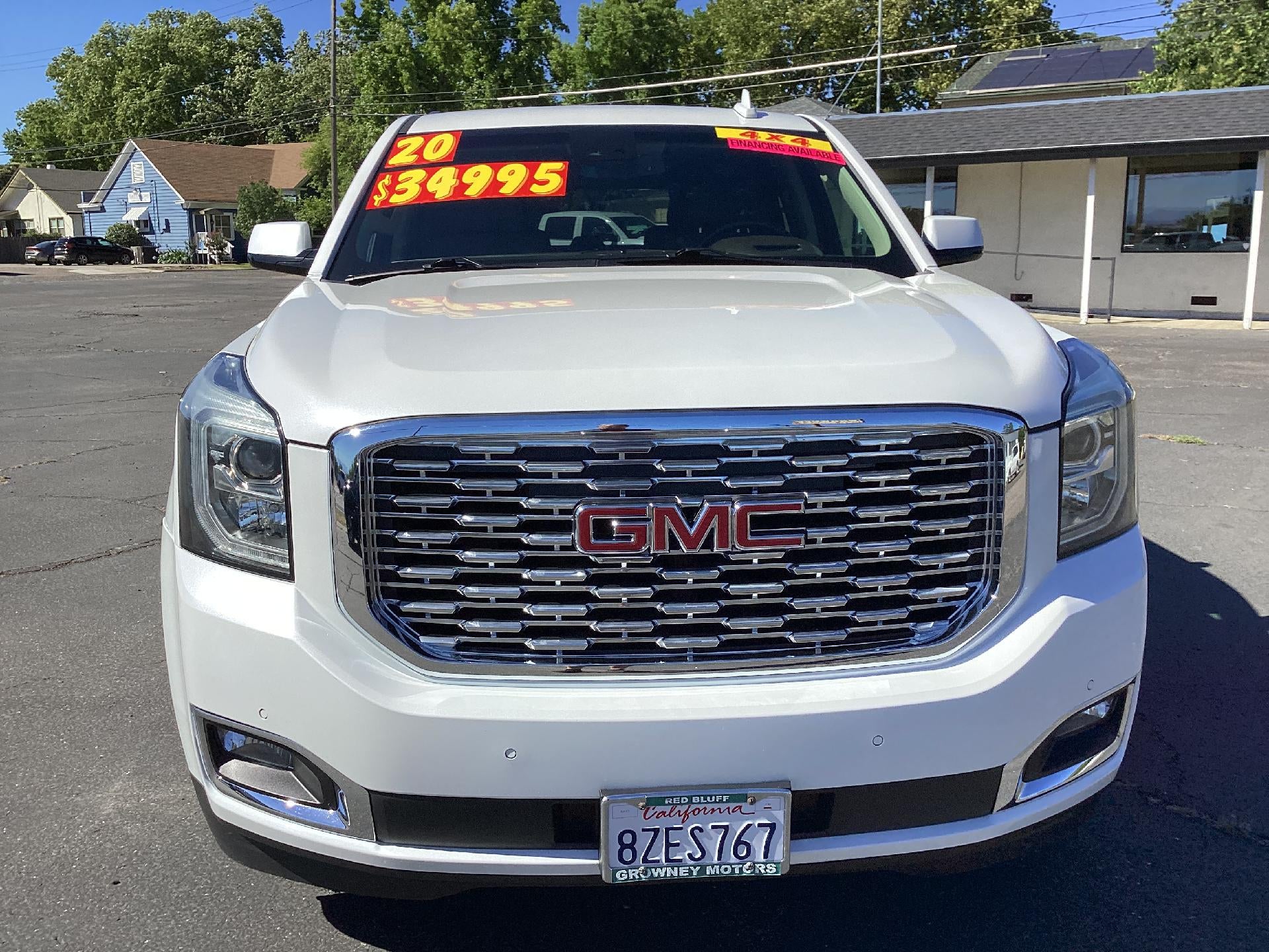2020 GMC Yukon — interior view