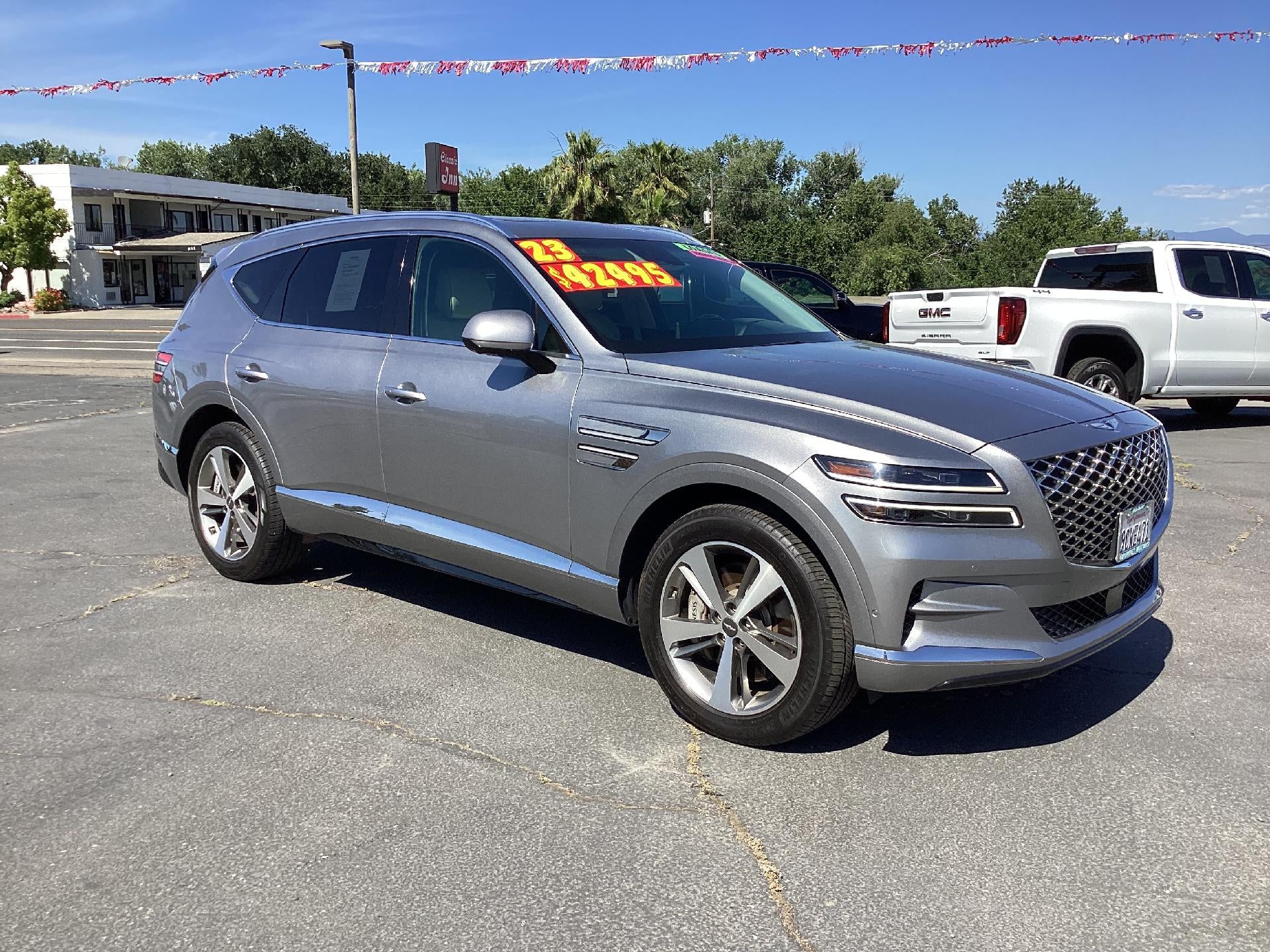 2023 Genesis GV80 Base in Silver — front three-quarter view